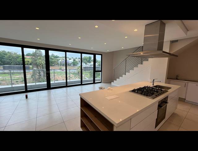 3 bed property to rent in GLENADRIENNE